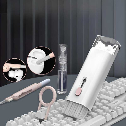 TechSweep™ – 7-in-1 Gadget Cleaning Kit